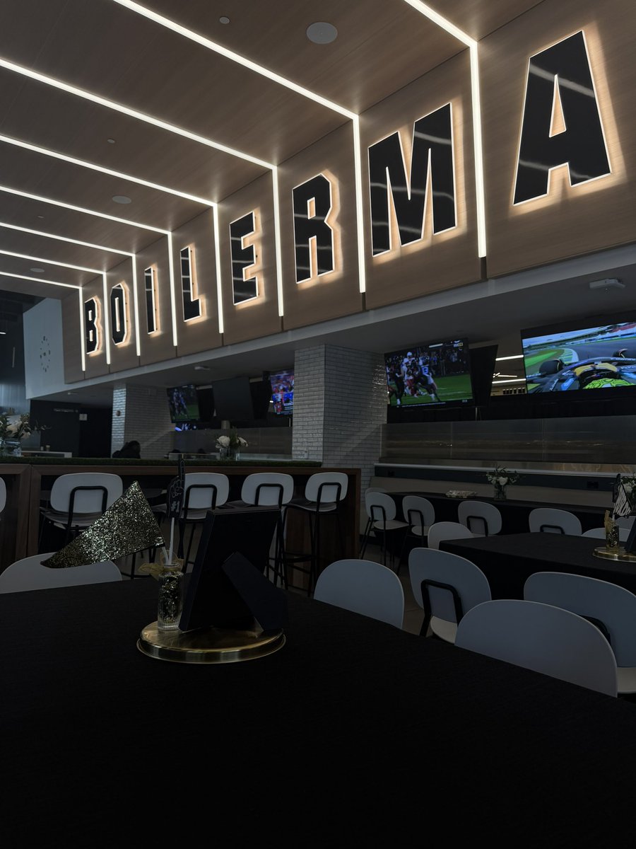 Munir Lewis tweet media