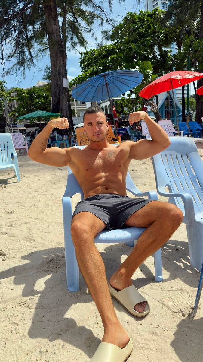 Paul black 🖤 tweet media