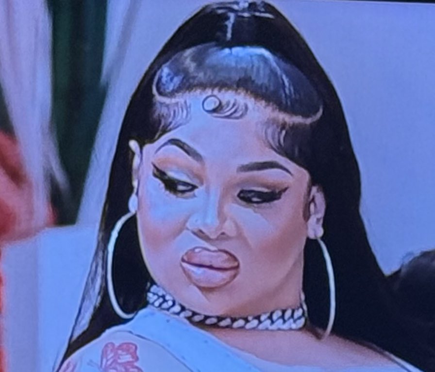 kwishaboo's tweet photo. If I look at you like this know I think you hoes Boring lol https://t.co/PplLtJBAPp