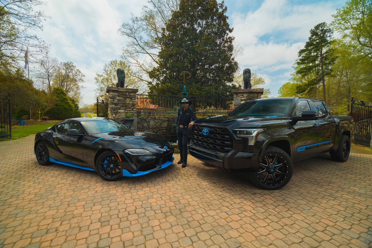 therichardpetty's tweet image. I’ll take the Tundra 🤠 

#TeamToyota #Tundra #Supra
