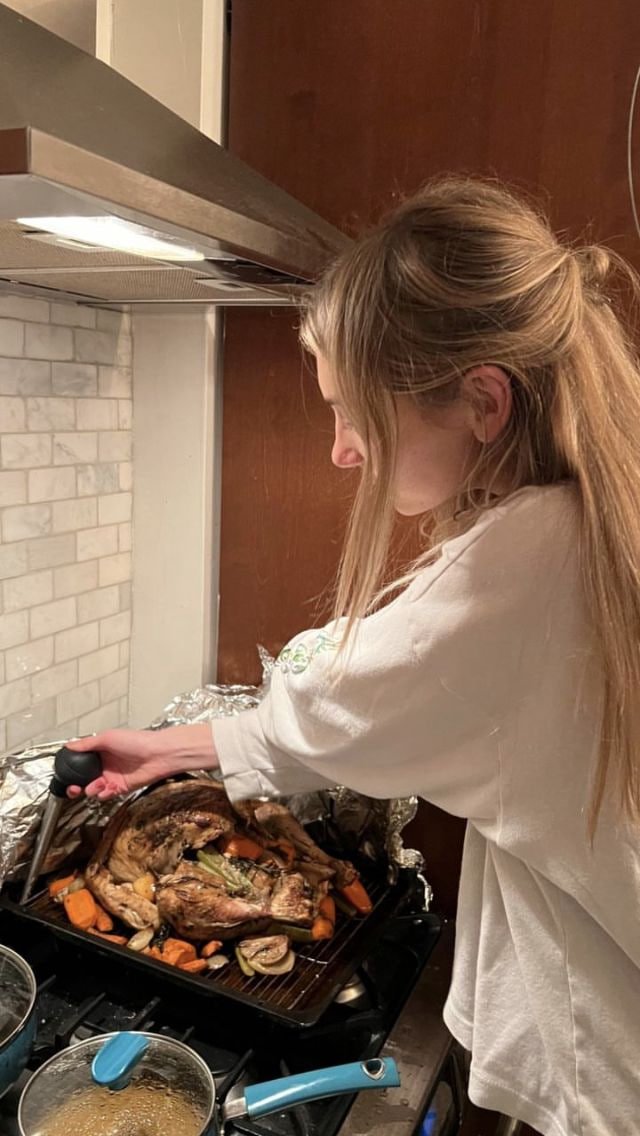 Emily 🍁 tweet media