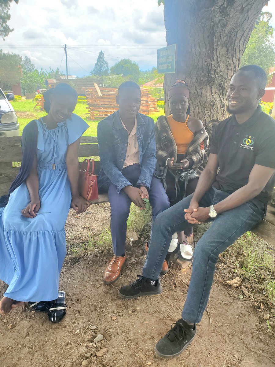 Chriskaahwa1's tweet photo. On Tue. 7th/04/26, I had the privilege of facilitating a scholarship information session at Ruteete SSS, Kabarole. From the session, former students, candidates &amp;semi-candidates were informed about scholarships like @MCFMakerere &amp;Africa Climate Collaborative to study at @Makerere https://t.co/ifXwpe2905