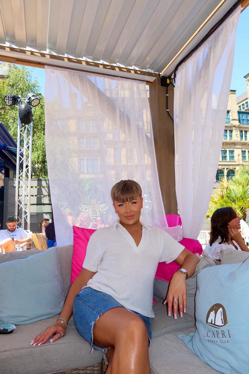 dazwutt's tweet image. Summer Loading… ☀️⛱️ #femboy #makeup #fashion #summer