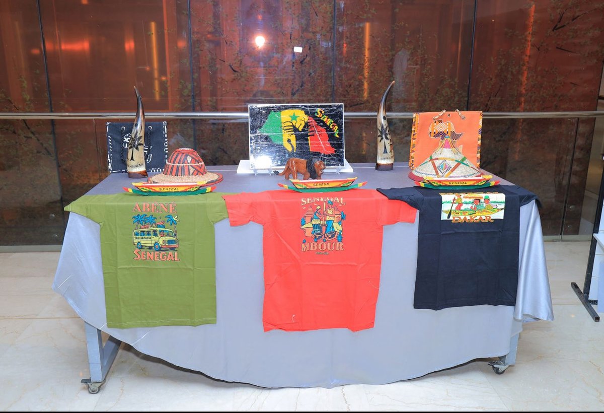 Senegal_Egypte's tweet photo. Défilé traditionnel de certaines ethnies sénégalaises et exposition de photos d'objets d'arts  - Fête nationale du Sénégal 2026 https://t.co/NdhM4rxYYS