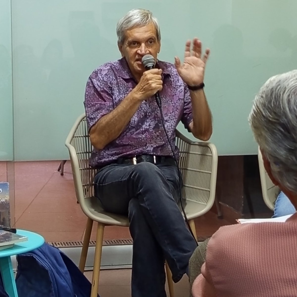 Editorial Avant tweet media