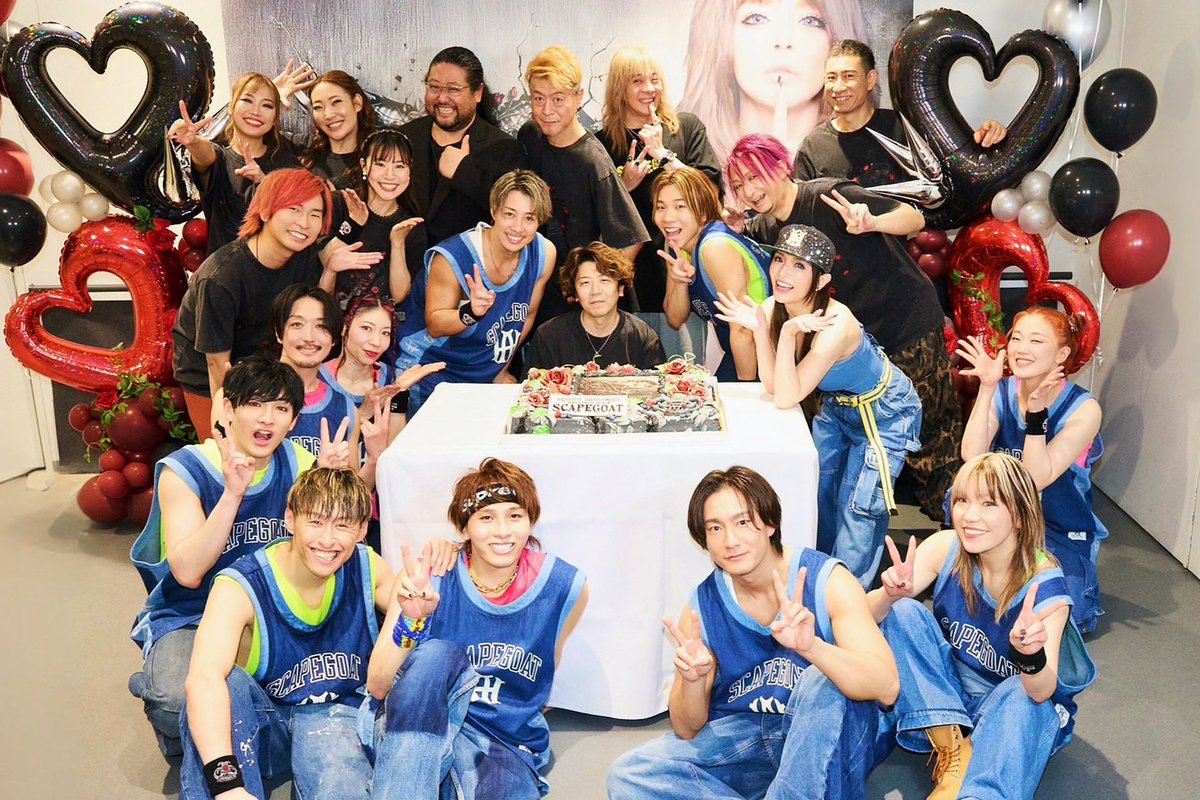 mido_midoringo's tweet photo. ayumihamasaki JAPAN TOUR2026A〜scapegoat〜
初日有明公演ありがとうございました✨💚

そしてあゆちゃん28周年本当におめでとうございます！㊗️👏🏻👏🏻👏🏻

そして次は愛知公演
魂燃やします🔥
宜しくお願いいたします！

#ayumihamasaki
#ayujapantour2026 https://t.co/gV8SwuANyT