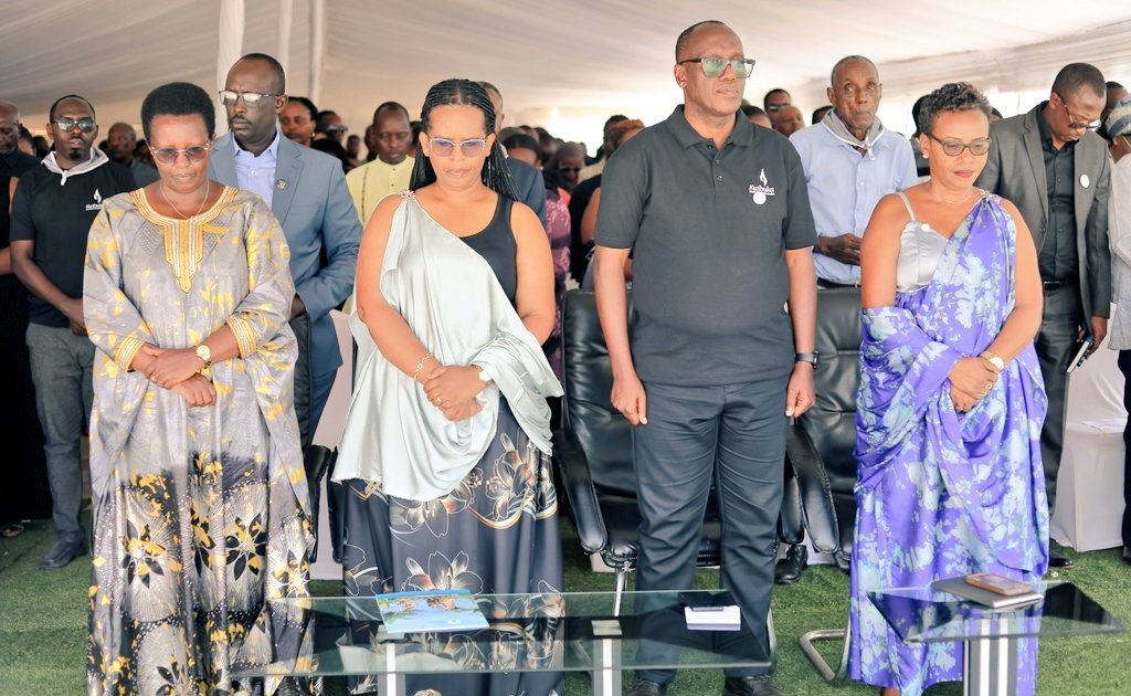 DOMAGENCYLtd's tweet photo. Kuri uyu wa Kane mu mirenge 7 yo muri @KicukiroDistr bahaye igikorwa cyo Kwibuka ku nshuro ya 32 Jenoside yakorewe Abatutsi muri Mata 1994 mu Rwanda. Igikorwa cy'itabiriwe n'Abaturage batandukanye batuye muri iyo mirenge barimo n'abayobozi mu nzego za Leta,abikorera n'Urubyiruko. https://t.co/PswTEdQAxm