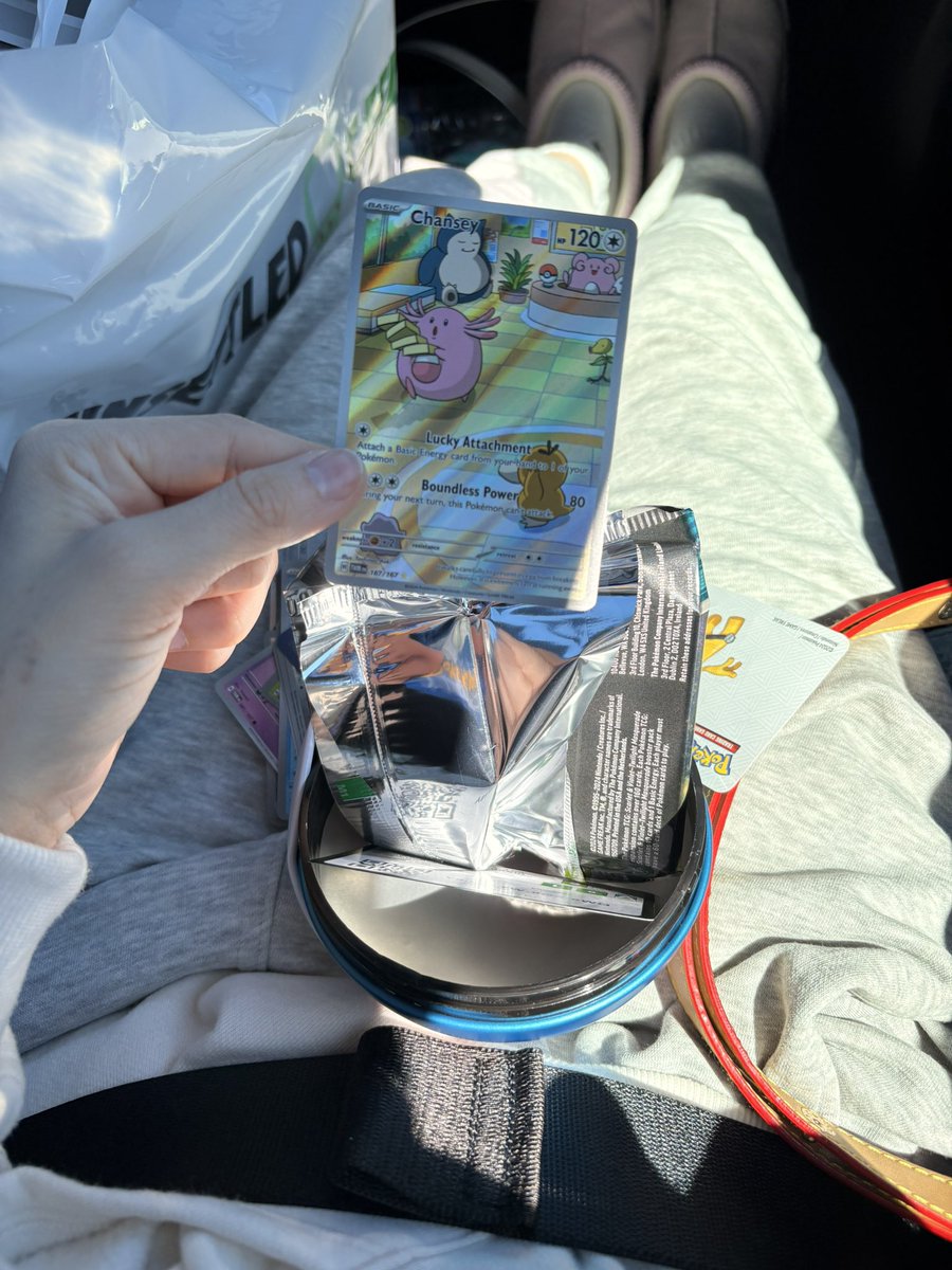 𝐵𝑜𝑜 tweet media