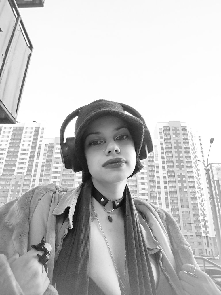 мультяшная рыбка tweet media