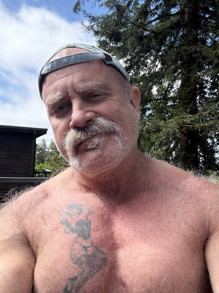 MikeDozer tweet media