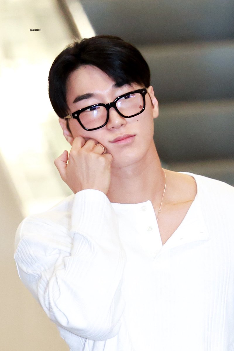 saniverse_0710's tweet image. 260410

#SAN #최산 #サン
#ATEEZ #에이티즈