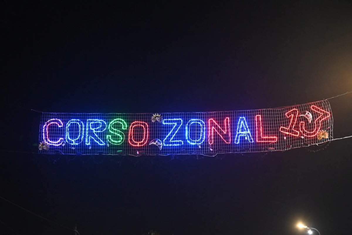 AnaMariaYorio's tweet photo. La Comisión de Carnaval del Concejo Vecinal 13,recibió  en la noche de ayer la distinción de ser el mejor Corso Barrial de Montevideo. https://t.co/j1tWBBMzT8