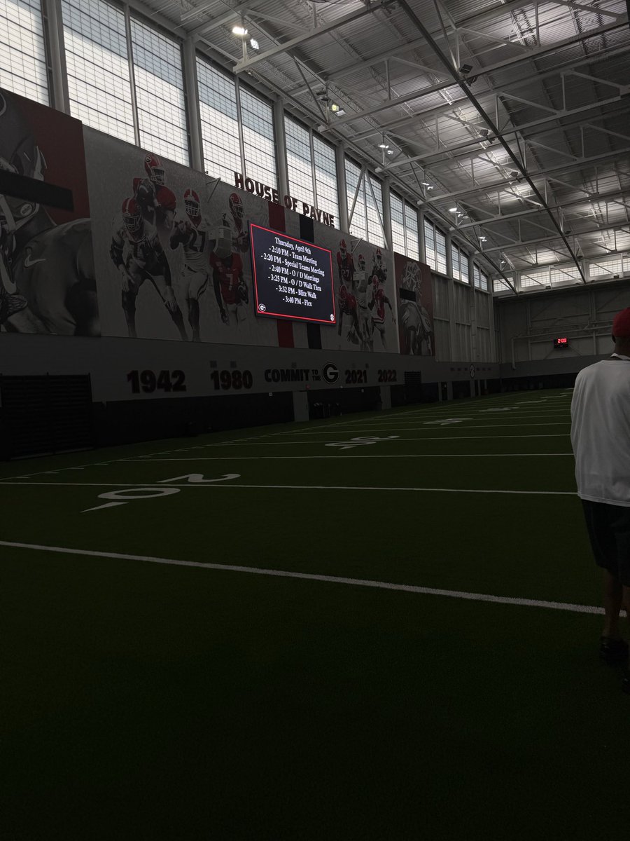 Chayse_1's tweet photo. Appreciate Georgia for the invite!! I enjoyed Spring Practice!! @RustyMansell_ @ECHSrecruits @coachjay_harden @grindatlanta @Coach_TRob https://t.co/tzxyd4S5vo