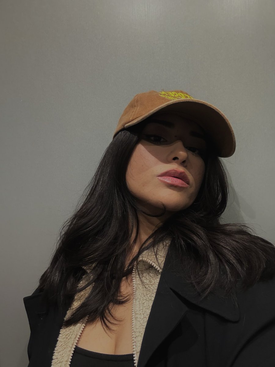 jennaubree's tweet photo. hi, im back ;] https://t.co/QieSi8a6C4