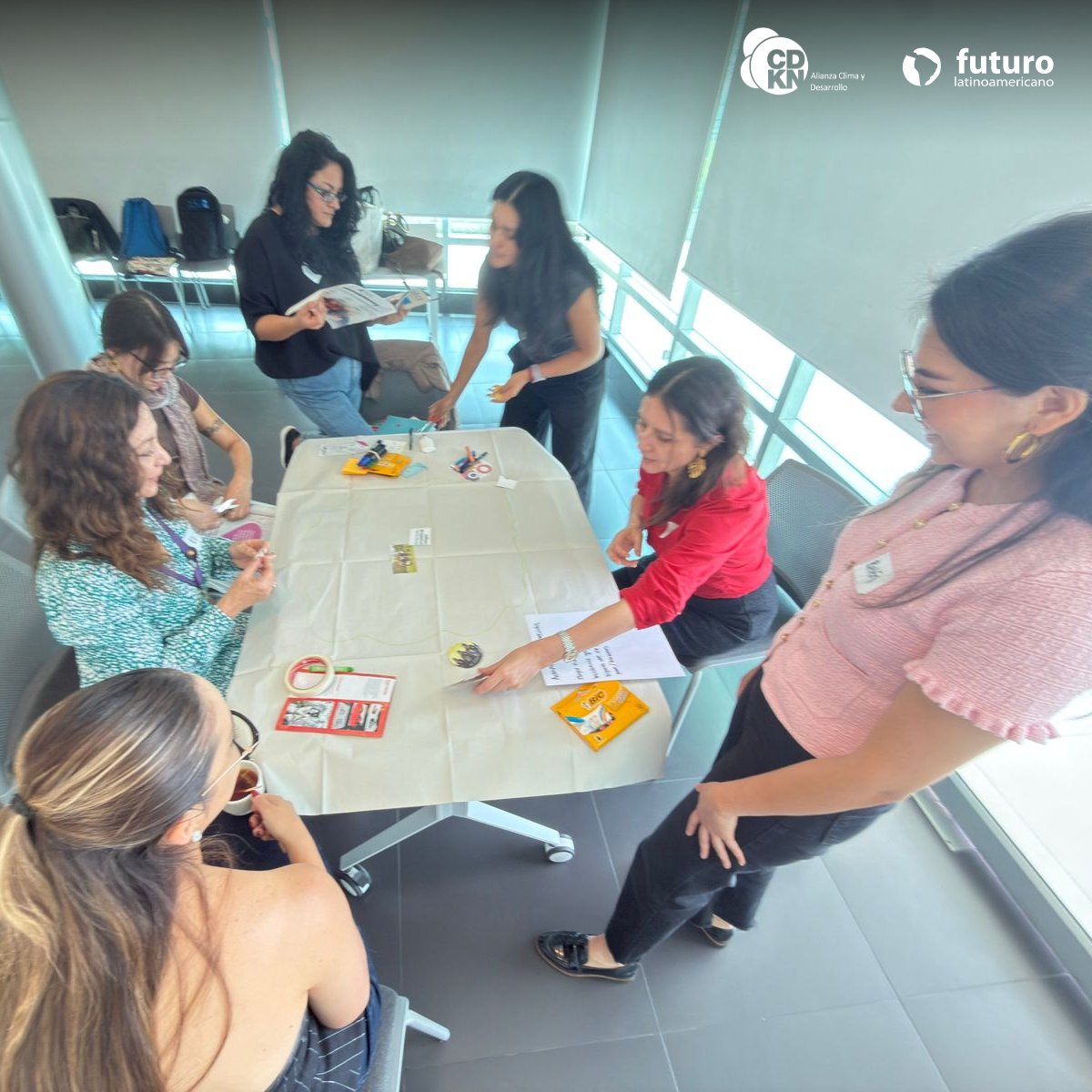 CDKN_LA's tweet photo. 🗣️💬 Nuestra colega Gabriela Villamarín participó en la reunión de la Mesa Técnica de Género y Cambio Climático (#MTGCC).
💜🌤️ Un espacio para consolidar agendas colectivas y potenciar acciones que integren la #IgualdadDeGénero en la respuesta al #CambioClimático. https://t.co/hDIxvOdqUi
