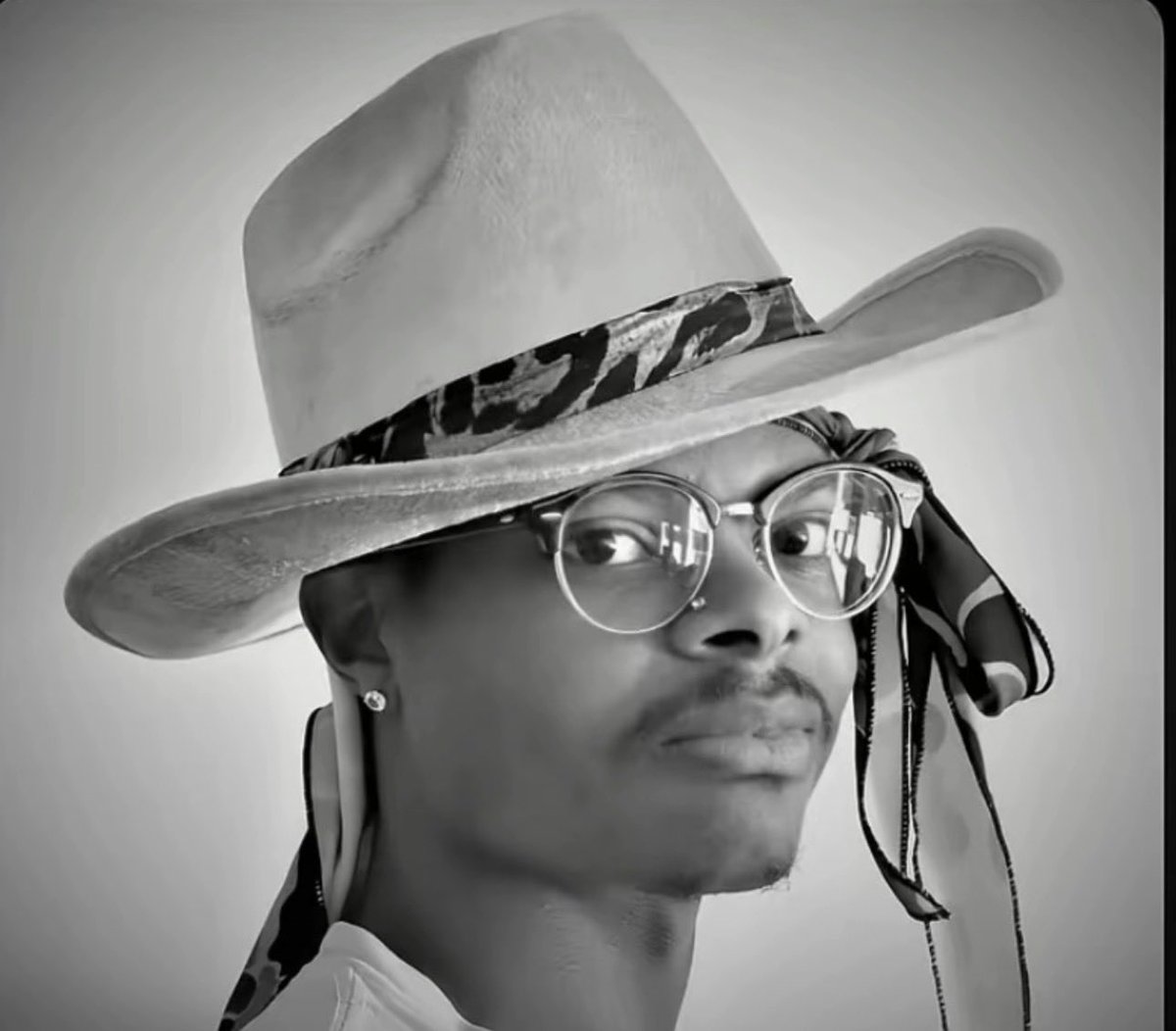 General grant tweet media