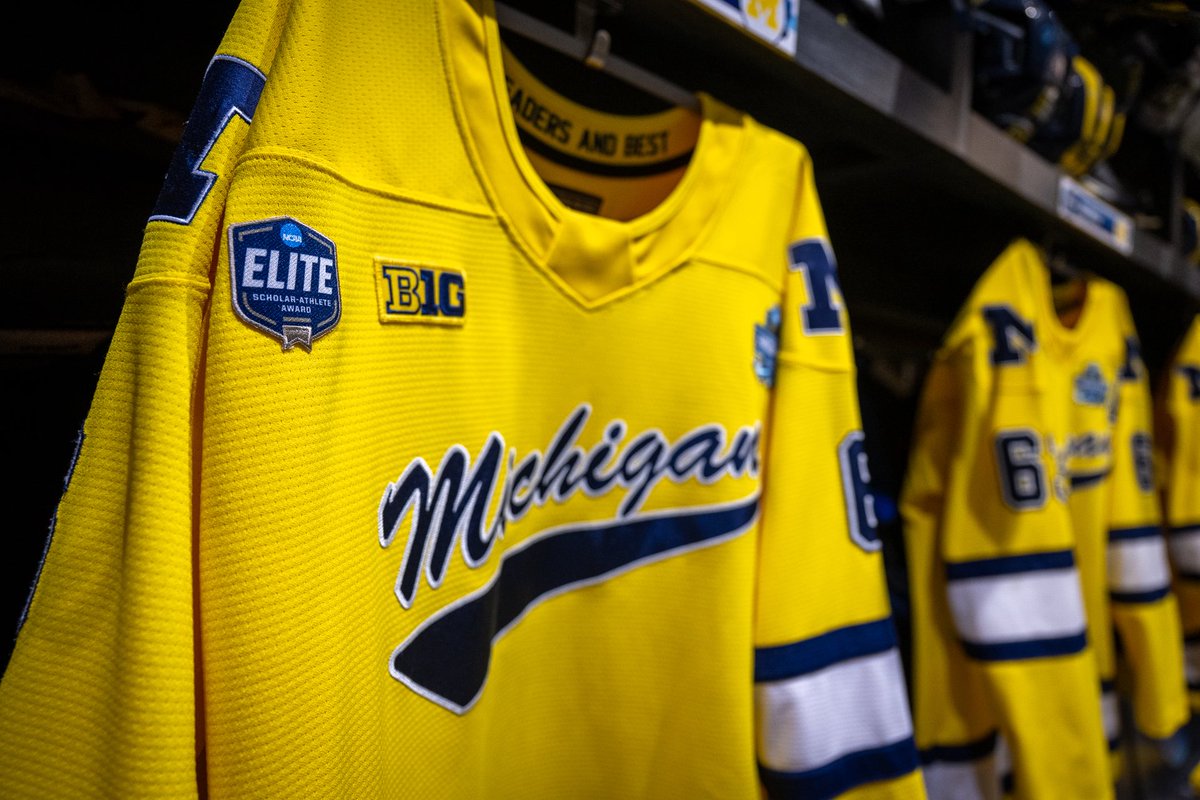 Michigan Hockey tweet media