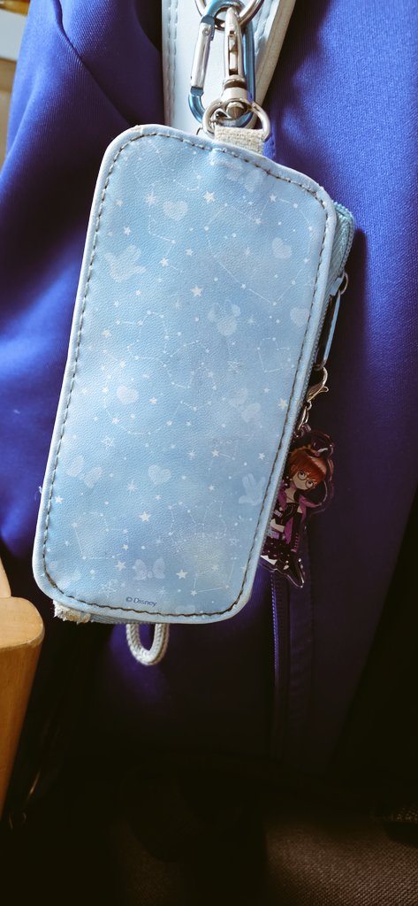 珍獣にあげたお手製のナナカチャームが無いなぁーと思ったら、ここに居た（笑）

ランドセルについてるキーケースに付けてたWww

学校でも｢カッコイイお姉さん｣って言われてるそうです‼️

うん！カッコイイのは知ってる（笑）