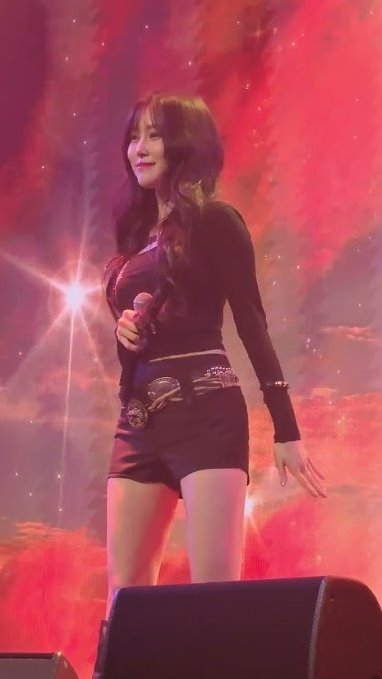 DEARBUDDYBR's tweet photo. #VIDEO | Músicas que a Yuju apresentou no fanmeeting MUSE em Hong Kong que ocorreu recentemente (28/03).

— REPLY.
https://t.co/ZhUJk8YJ8k

— Orion e Sequence.
https://t.co/7ehOJdjGdW

— Sunset.
https://t.co/BXtwyoxUiR

#YUJU #유주 @YUJU_atarea https://t.co/AtFbqxNQuh