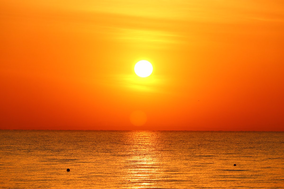 kumejirou202509's tweet image. 4月10日（金）　＃日の出
おはようございます
昨日の朝焼け綺麗でした
こんな日が有るから毎朝、海に行きたくなります
皆様、今日もよろしくお願い致します