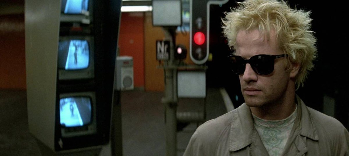 delaigrodela's tweet image. Subway (1985) - a brilliant film with vivid emotions and detailed underground setting, young actors Christopher Lambert, Isabelle Adjani, Jean Reno... Director whom everyone knows - Luc Besson. Composer Éric Serra, whose music is incredible. This is an introvert's movie.