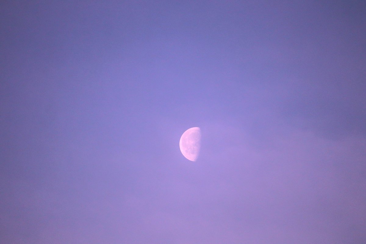 kumejirou202509's tweet image. 4月10日（金）　＃日の出
おはようございます
昨日の朝焼け綺麗でした
こんな日が有るから毎朝、海に行きたくなります
皆様、今日もよろしくお願い致します