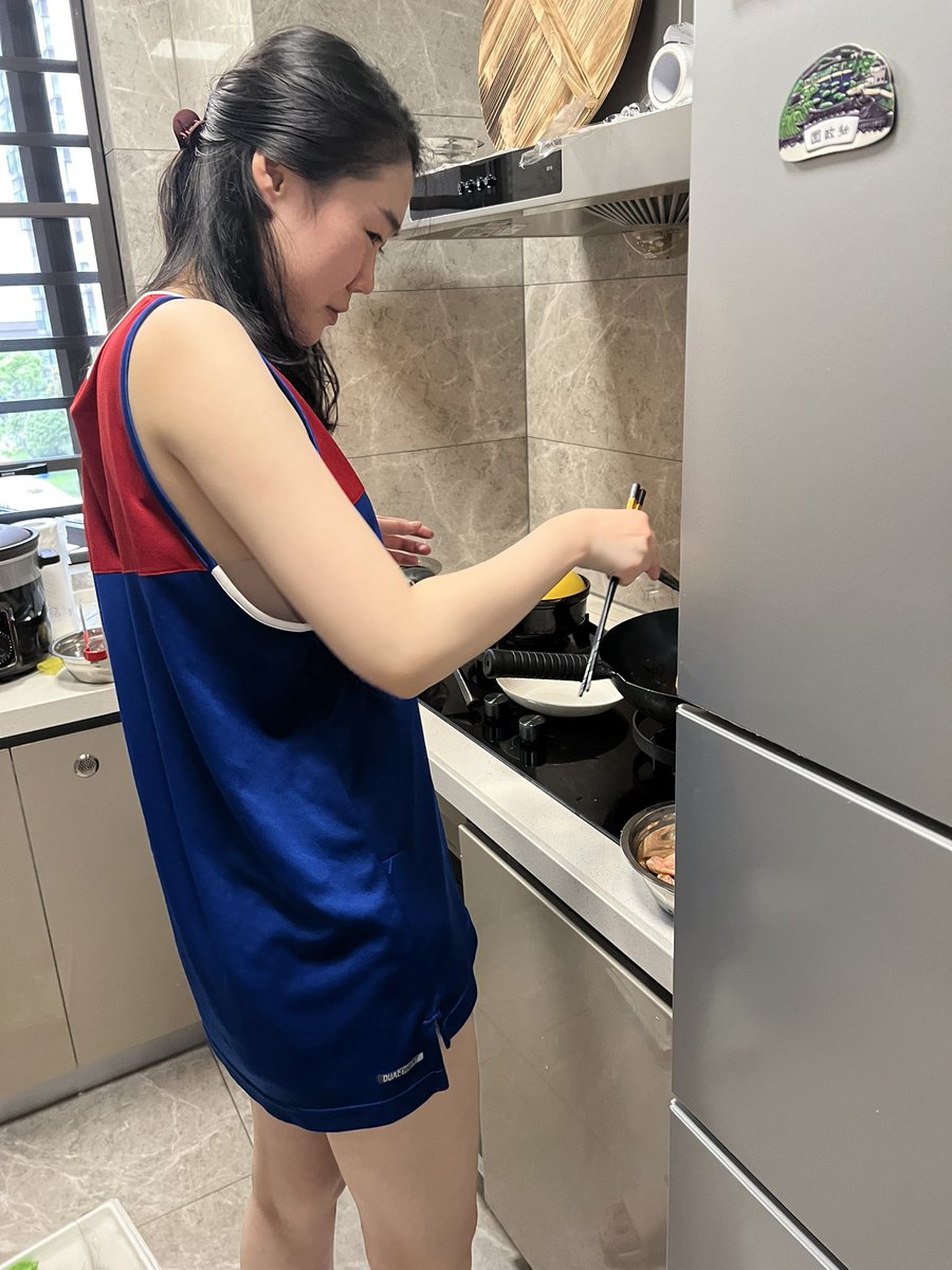 0771老婆是银行公交车 tweet media