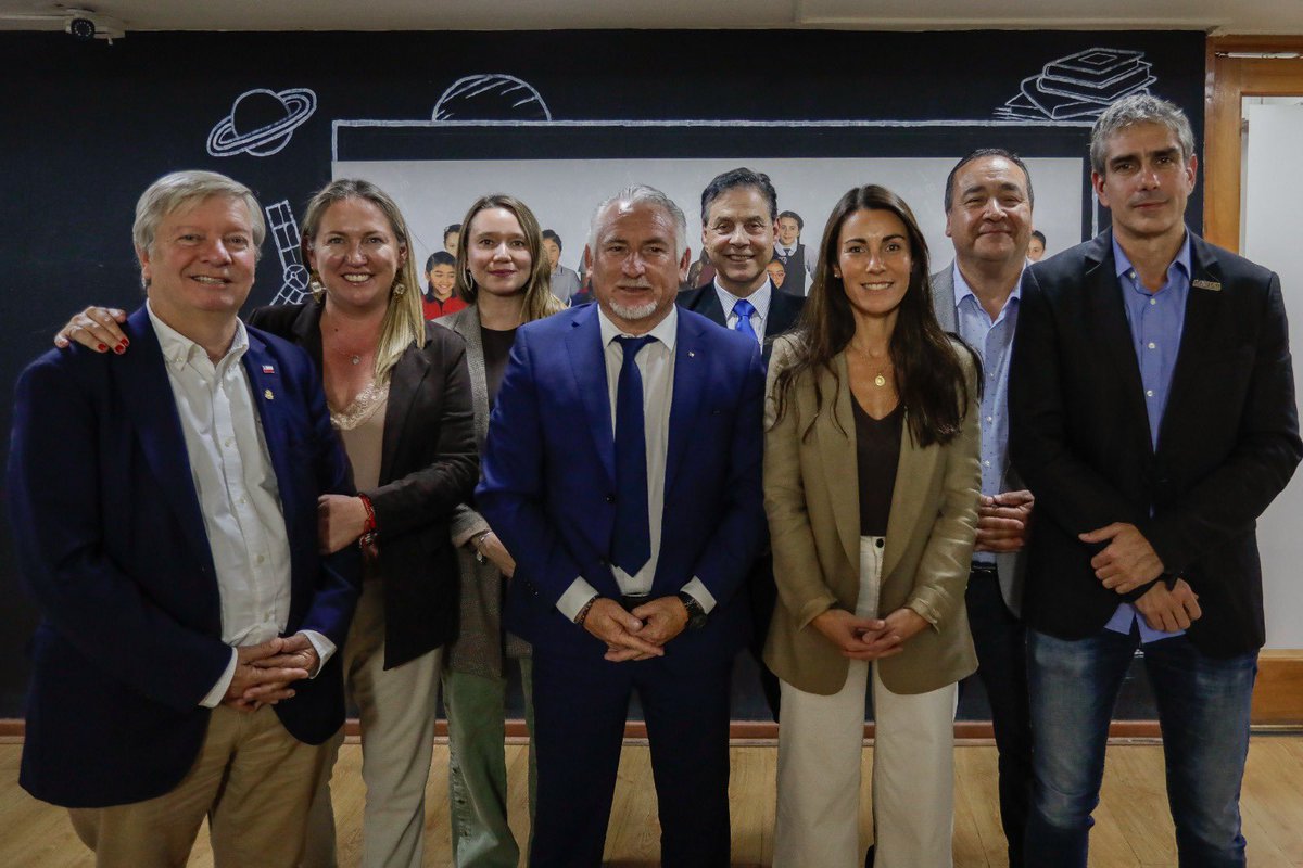 JMPalaciosParra's tweet photo. @AmuchChile pide auditoría a los SLEP y asegurar que sus recursos se destinen a planes de educación. https://t.co/fExIthqpF4