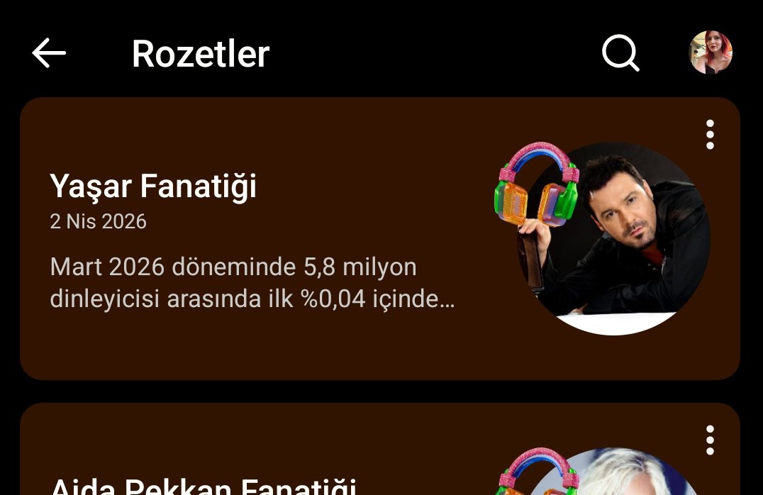 Yaşar fanatiği rozeti gelmiş. Şşş tabii 😎