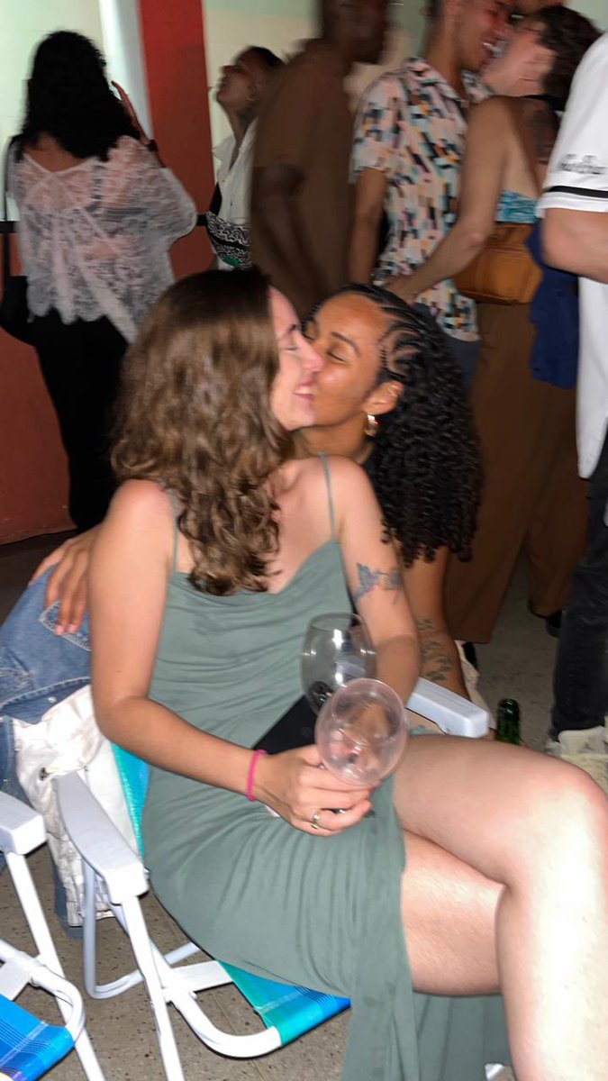 l o l o 🧙♀️ tweet media