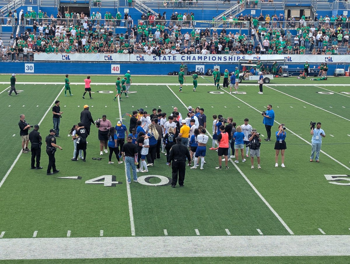 HistoryHavoc's tweet image. What a day! Congratulations to the @lavegasoccer boys team who just won the schools 1st state title. What a year for them! Congrats and here is to many more! #LVNation #LetsGo #WTD #JLI