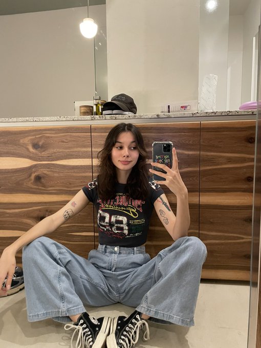 benita🤪soft 🍦 tweet media