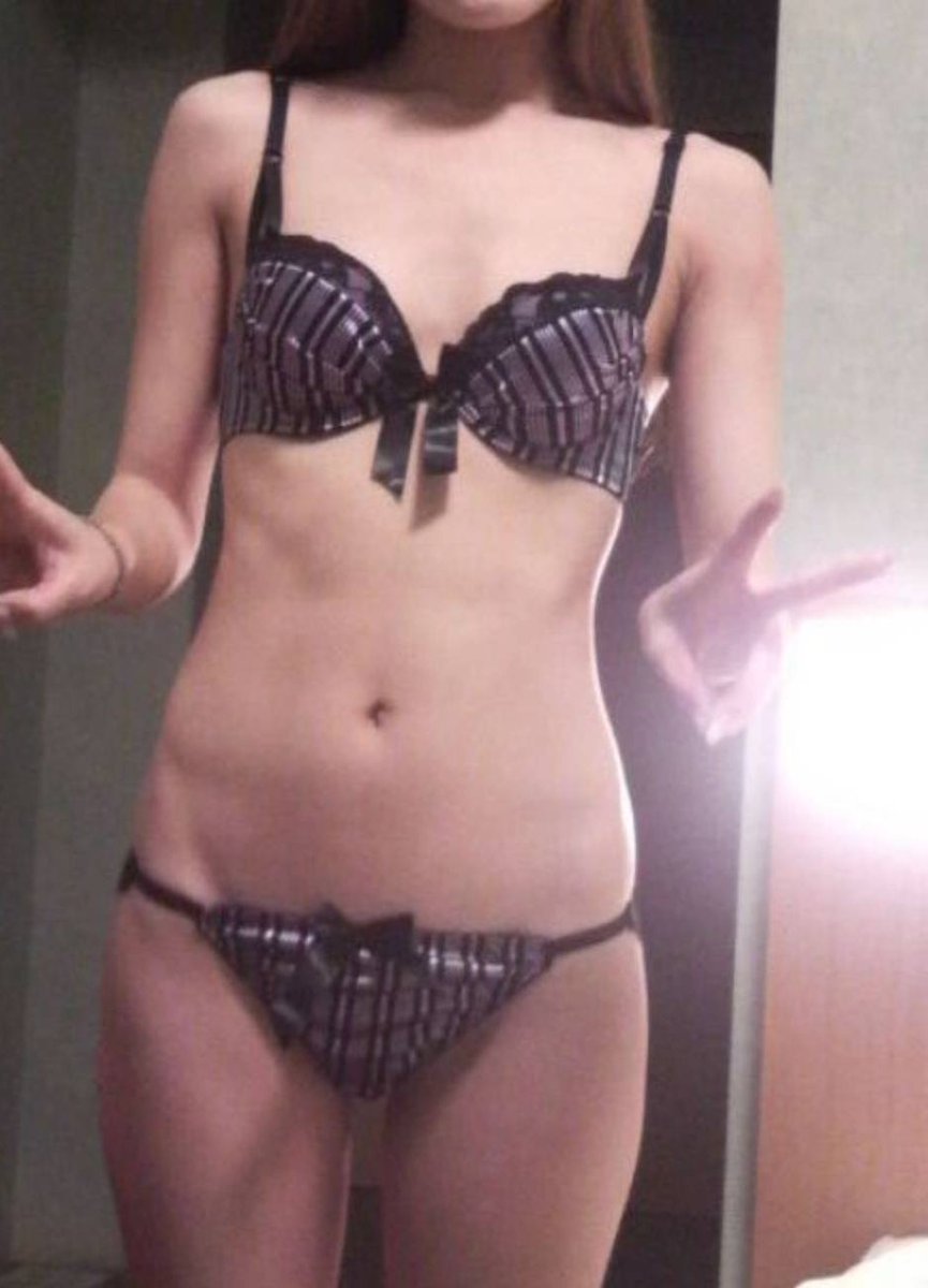 あやこ tweet media