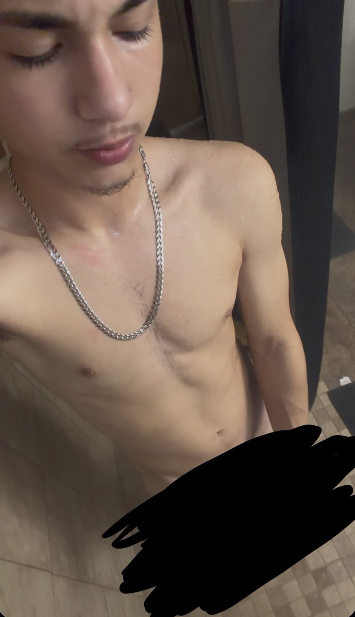 Adonisaurr's tweet photo. Dont be shy 🙈 
Message me! https://t.co/2kA41eHHtc