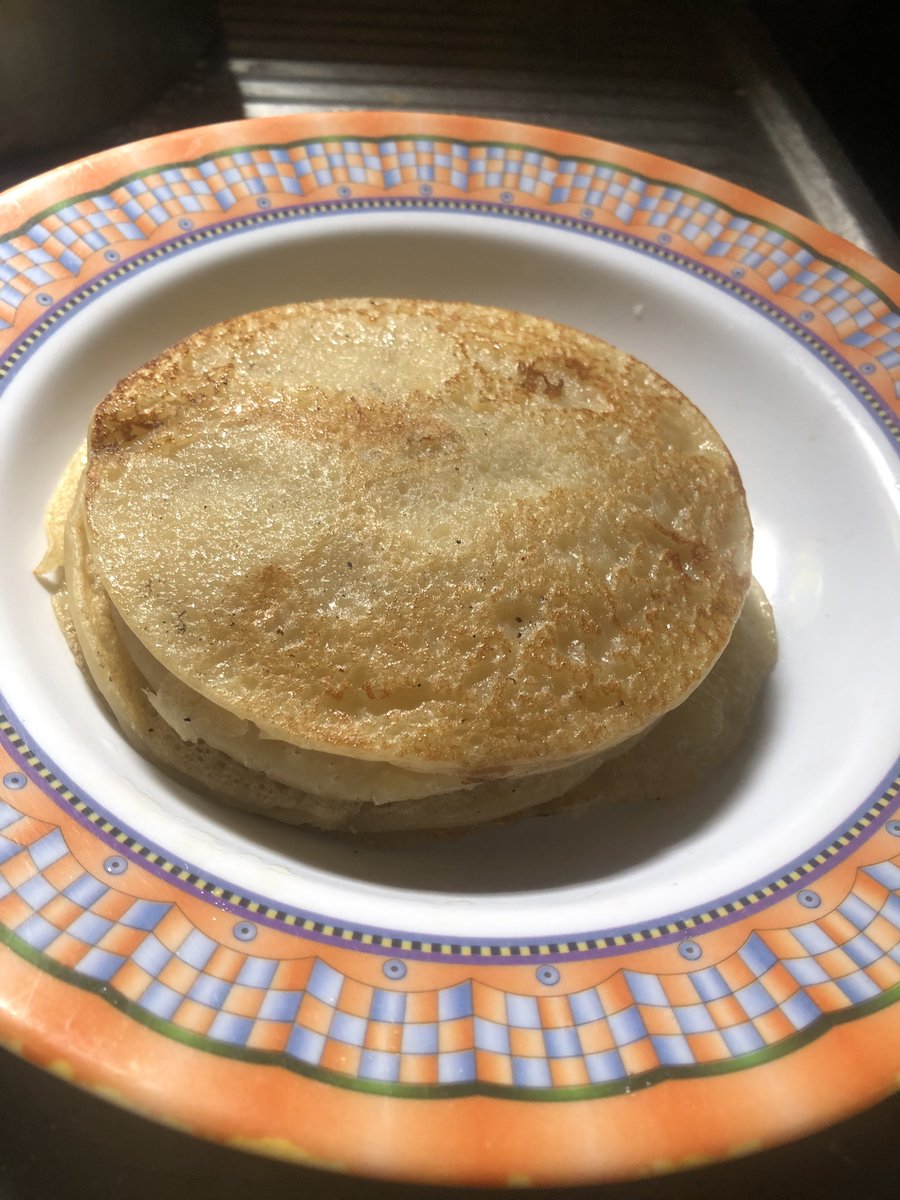 AdenikeVer50272's tweet photo. Day 61 of posting what i love doing till pharos tge.
This morning, i made pancake, tea and some slices of pawpaw fruit.
#Celebritypharoschef
#Pretge
#Pharosmainnet
#Realfi
#Web3entrepreneur https://t.co/FSNzvrQ9tD