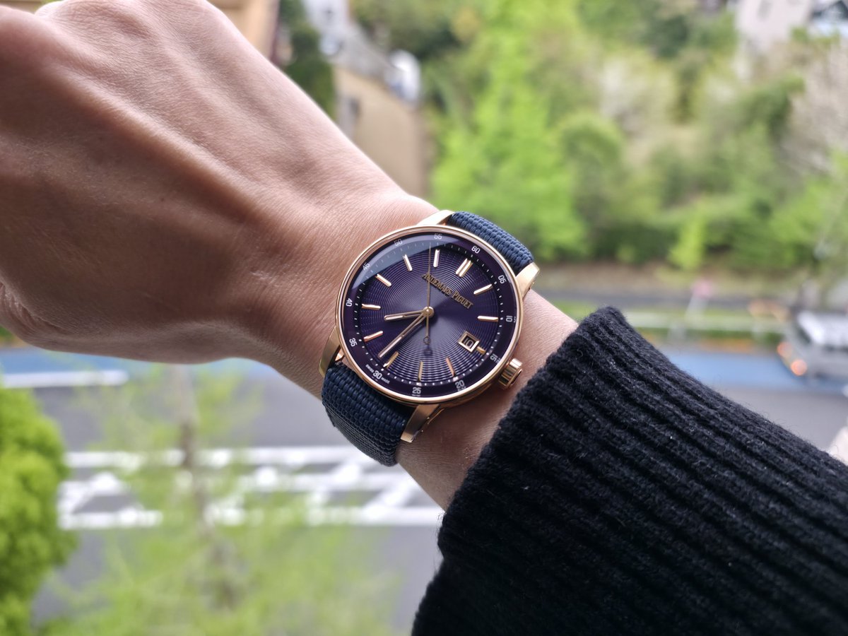 loewe0220's tweet image. みなさん、
おはようございます🙋‍♂

蝉鳴いてるよ！！
マジでビビる😵

#Code1159
#audemarspiguet