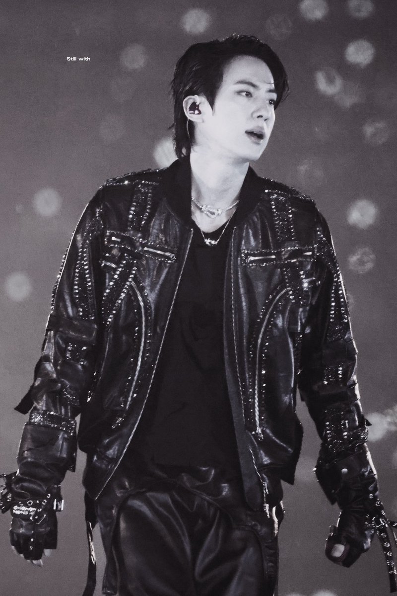 오늘도 tweet media