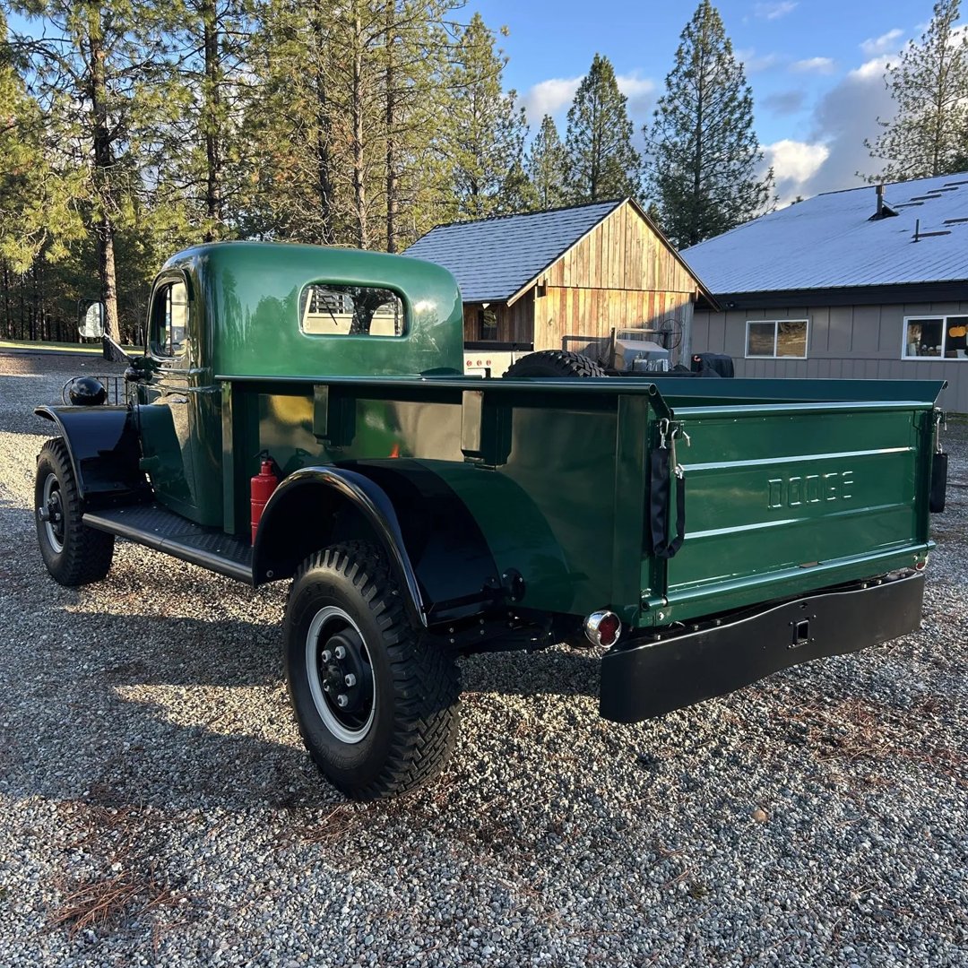 Bring a Trailer tweet media