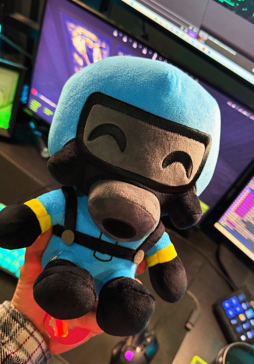 WE STREAMIN RUST GET IN HERE

Twitch.tv/sledge315