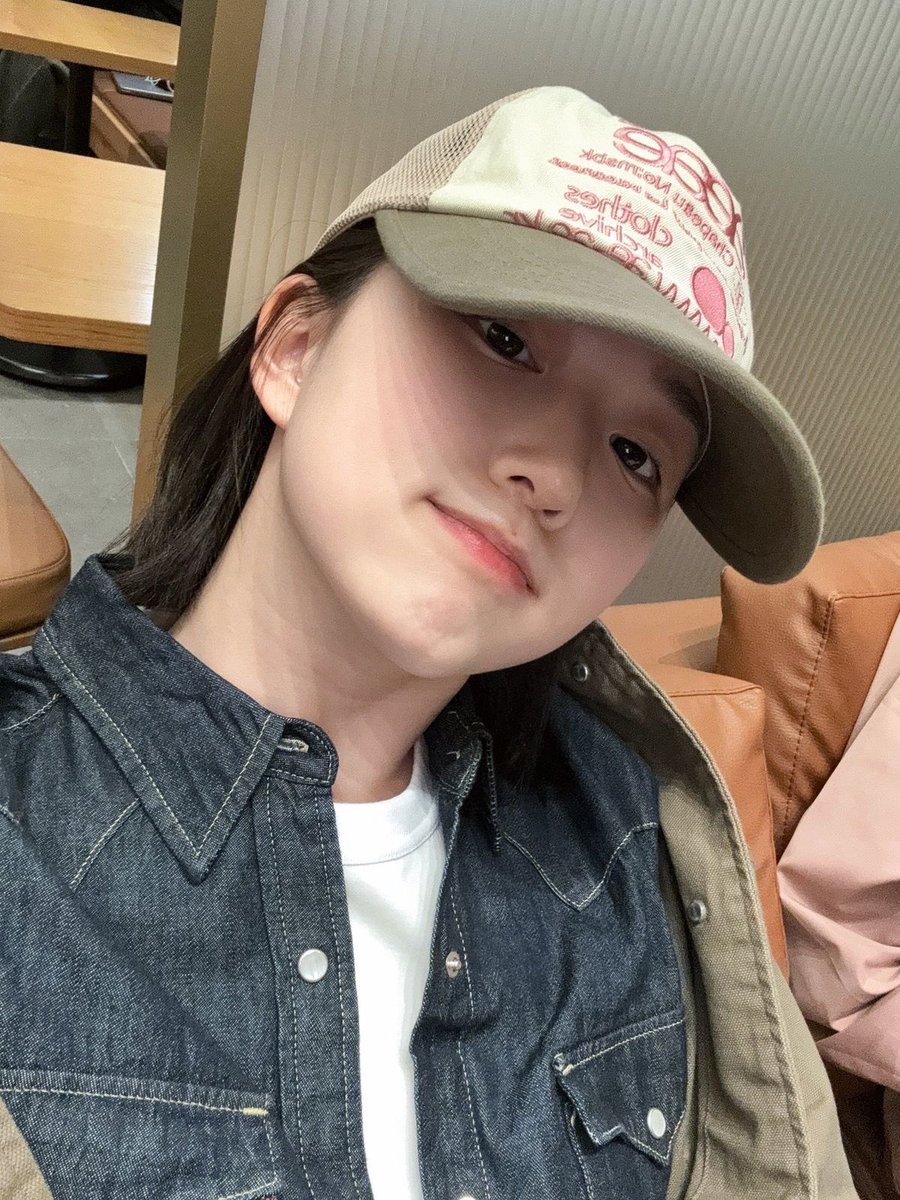 밈창조해원 tweet media