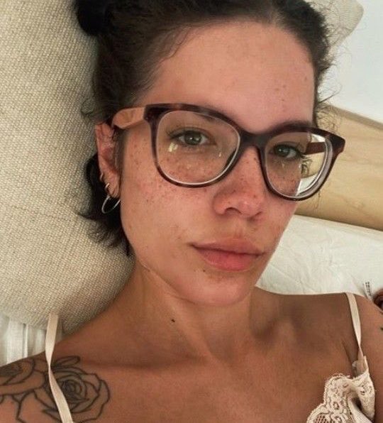 dani tweet media