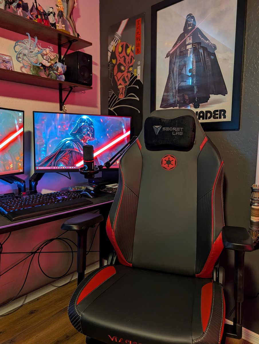 Fox Den Live || Lil' Foxxy Guy Vtuber 🦊 tweet media