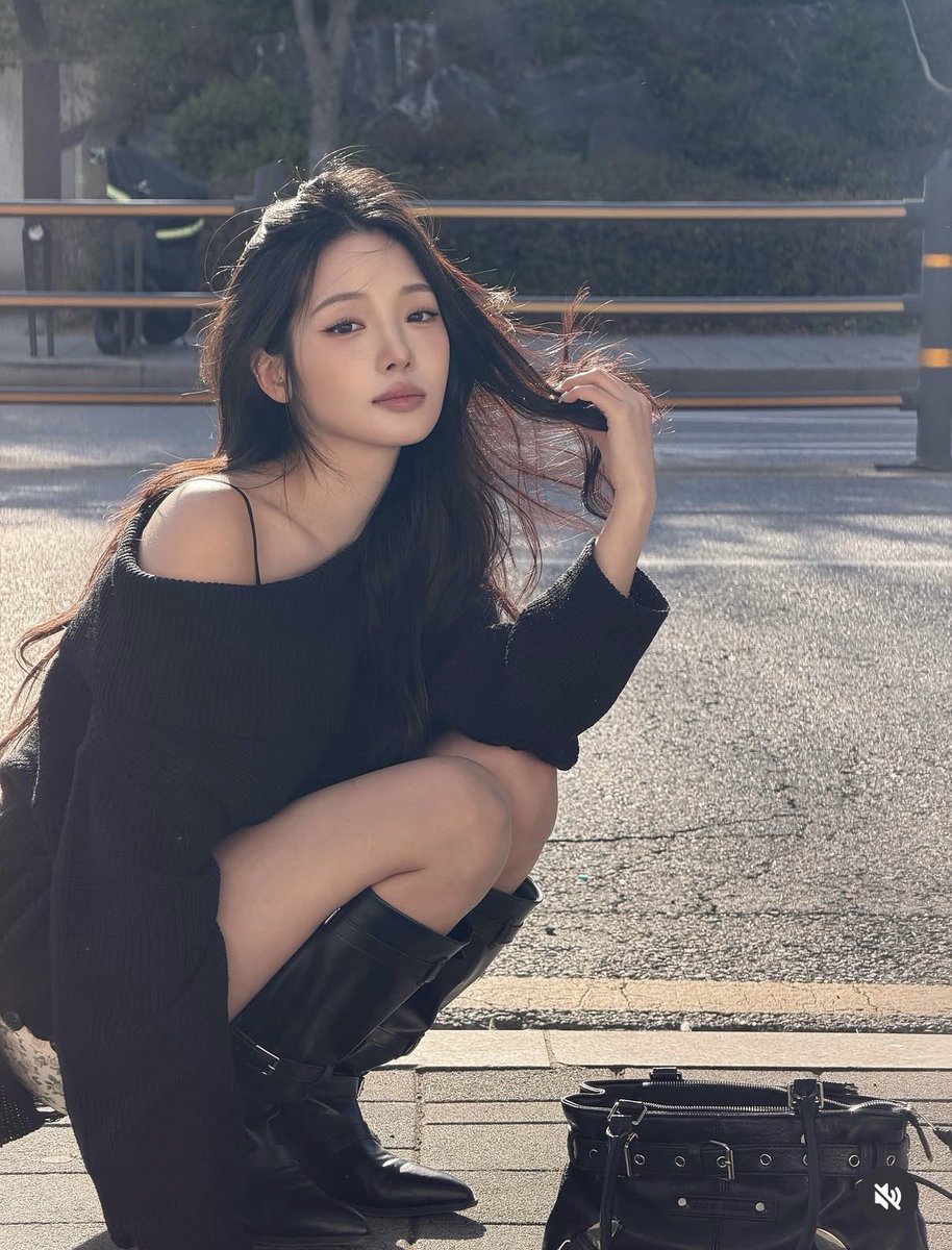 stella saw twice 🍭 tweet media