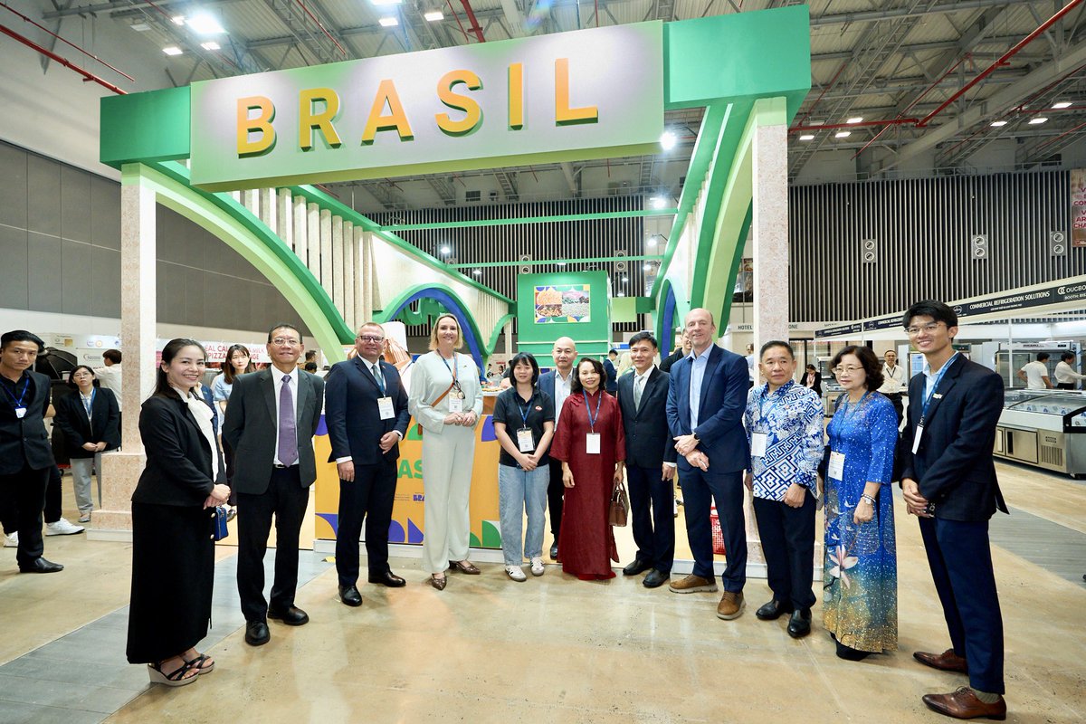 pharasimowicz's tweet photo. THE 13TH INTERNATIONAL EXHIBITION – FOOD &amp; HOSPITALITY VIETNAM 2026
“FOOD &amp; BEVERAGE INGREDIENTS, KITCHEN TECHNOLOGIES, RESTAURANT &amp; HOTEL SOLUTIONS IN VIETNAM”
📜 🇬🇧 https://t.co/VvQTsRzcf8
📜 🇻🇳 https://t.co/xSCosxMk6g
24 – 26.03.2026, HCMC, Vietnam https://t.co/JYL2xZWLTW
