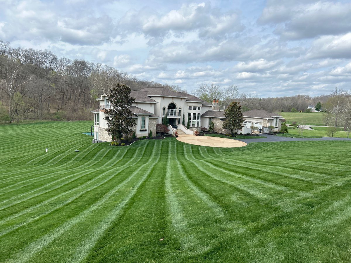 Consistent care makes a lasting impression.

#LandscapeMaintenance #CurbAppeal #OutdoorLiving