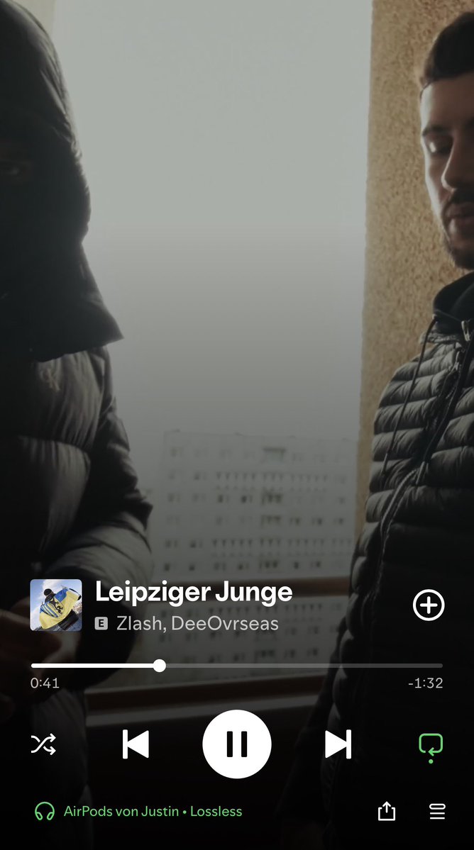 ُjustin tweet media