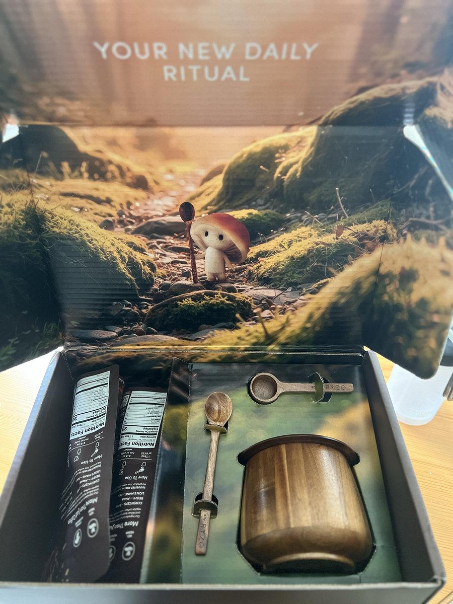 KᑌYᗩ tweet media