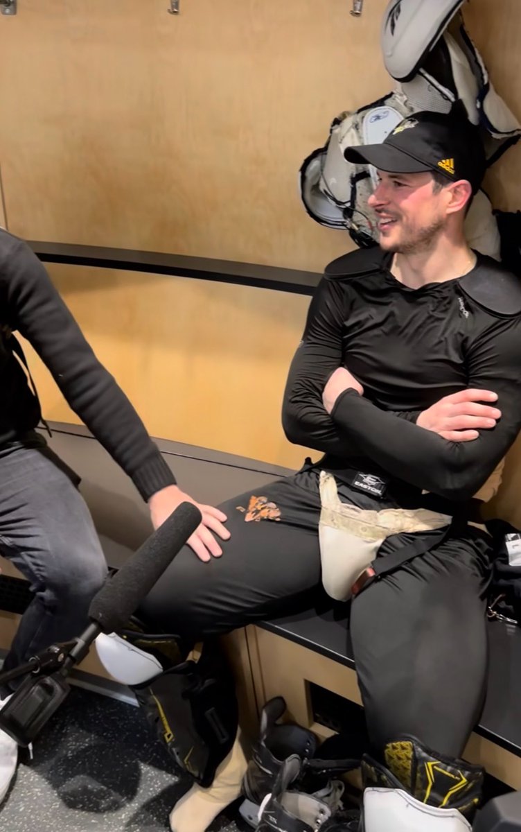 daily sidney crosby tweet media