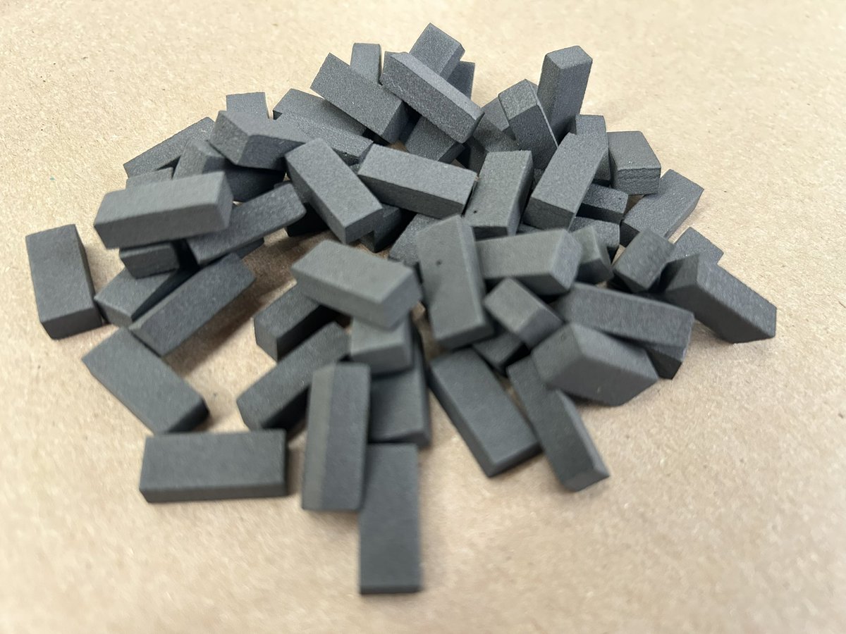 Atlantic_Gasket's tweet photo. Sometimes you just need hundreds of thousands of tiny sponge rectangles...and we'll gladly die-cut them for you  😎
#ThursdayThought https://t.co/MZM6aEksSY