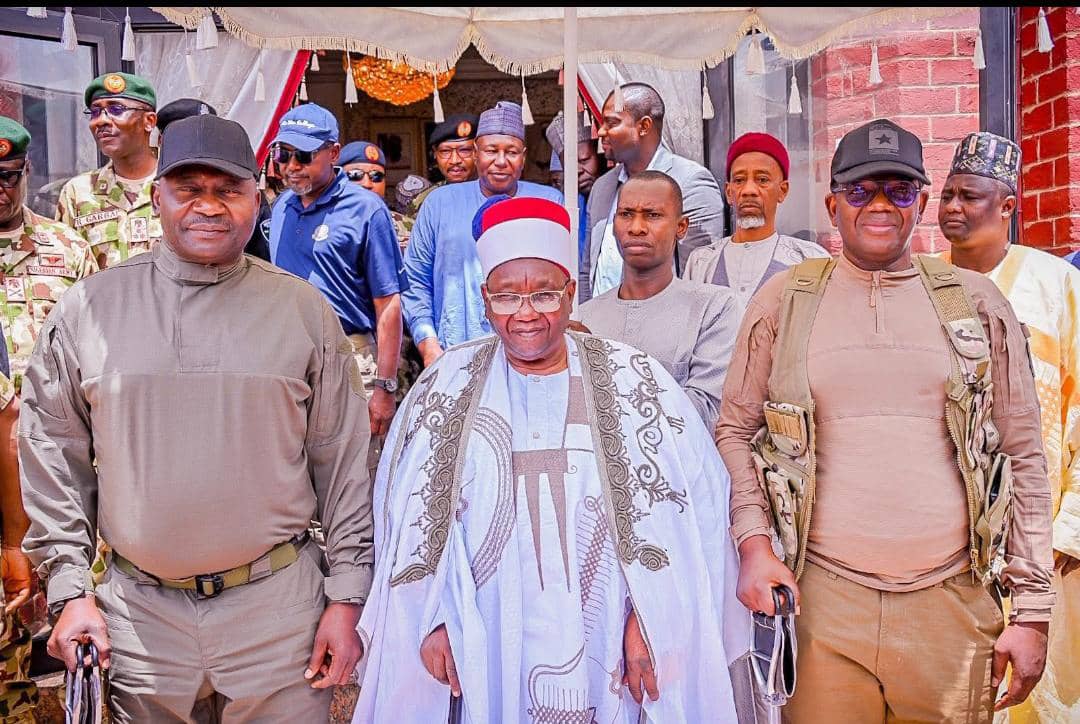 zuriehhhh tweet media